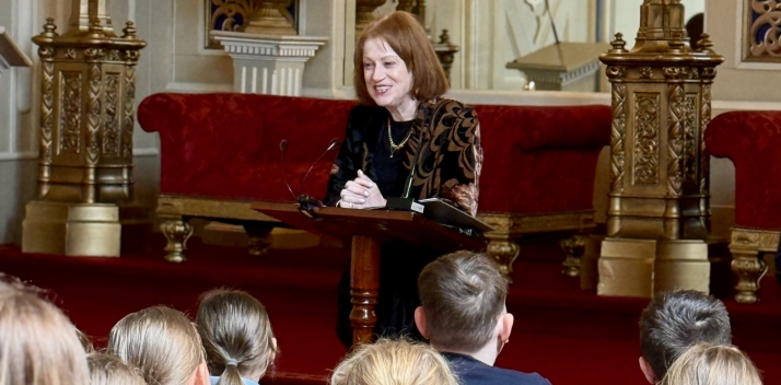 Her Excellency talking to Fairview Primary School students