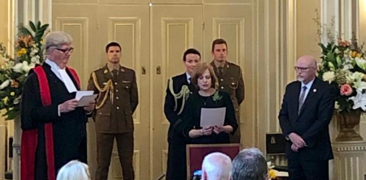 swearing-in_1_0
