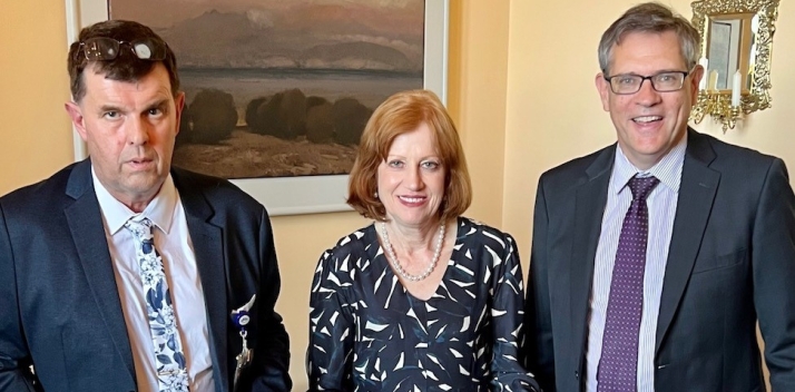 Rotary Club of Howrah and Foodbank Tasmania