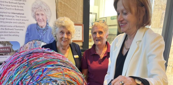 Her Excellency at the Central Highlands Visitor Centre