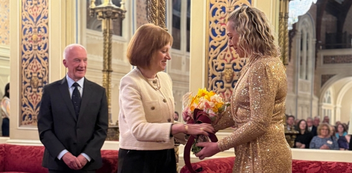 Claremont Flower Show Group 08-09-25